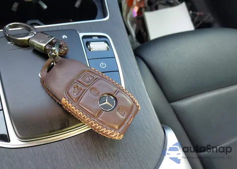 2020 Mercedes-Benz Glc 300 z USA, uszkodzony, nr VIN W1N0G8DB8LF842228